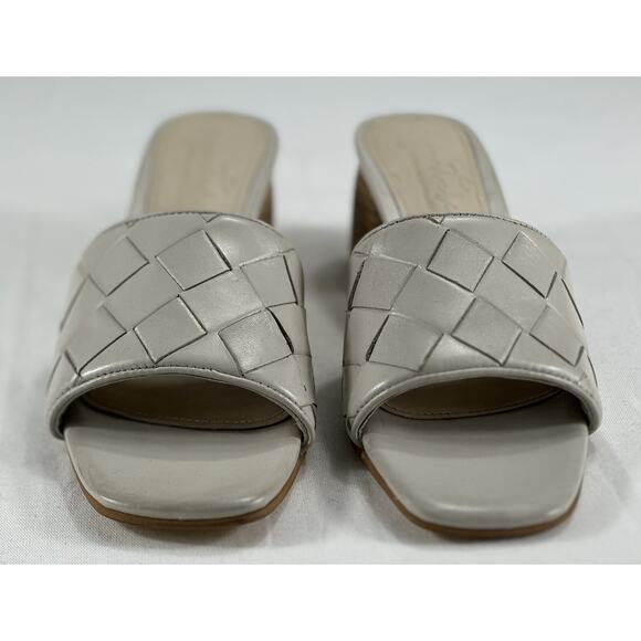 Journee Signature Womens Kellee Stacked Heel Pumps Sandals Sz7.5 Wedding/capers - Picture 3 of 10